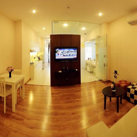 Mcgallery Art - Lucky Residence Suite'S & Apartments ホーチミン市 エクステリア 写真