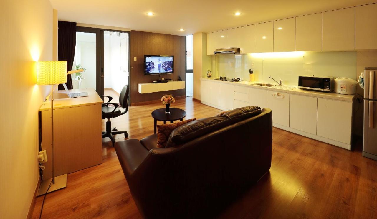 Mcgallery Art - Lucky Residence Suite'S & Apartments ホーチミン市 エクステリア 写真