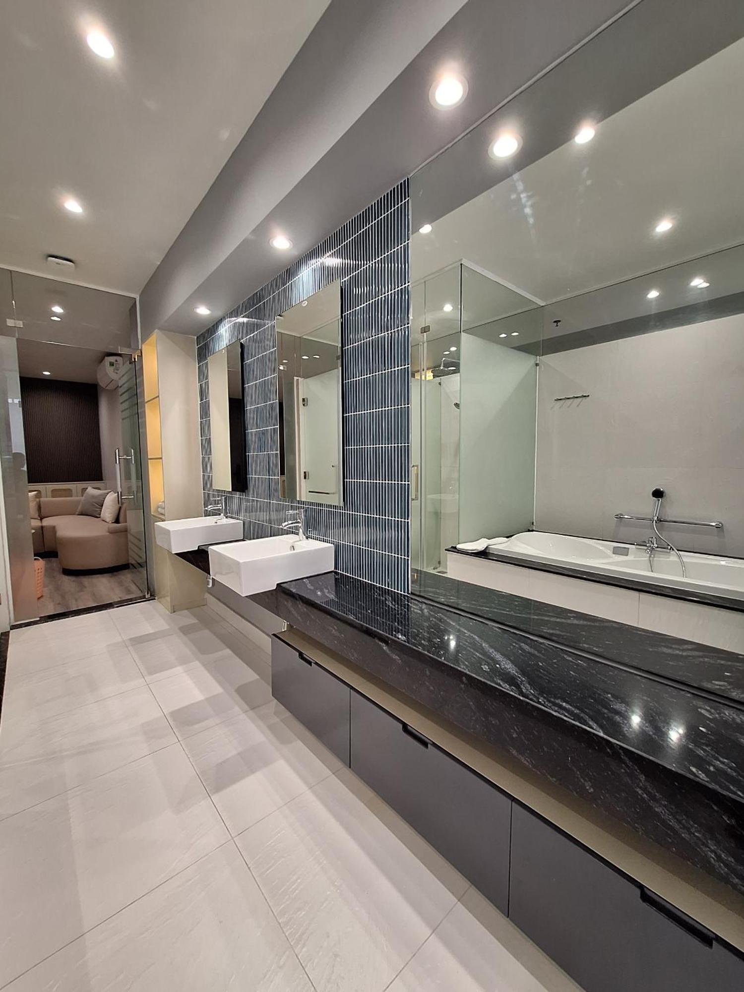 Mcgallery Art - Lucky Residence Suite'S & Apartments ホーチミン市 エクステリア 写真